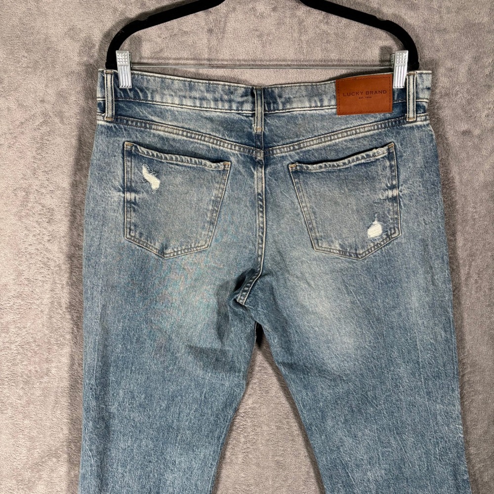 Lucky Brand Easy Rider Mid Rise Boot Jeans Women Fit 35x31 Light Wash Distressed - Picture 10 of 16